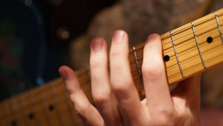 Play Guitar Fast With Consistent Timing